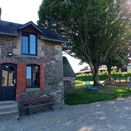 Gite Les Tongs Des Pres, Au Coeur Du Parc Normandie Maine Livaie Екстериор снимка